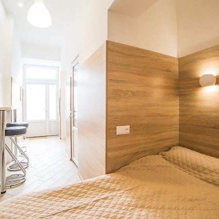 Apartment on Filatova 10-в Львов Экстерьер фото