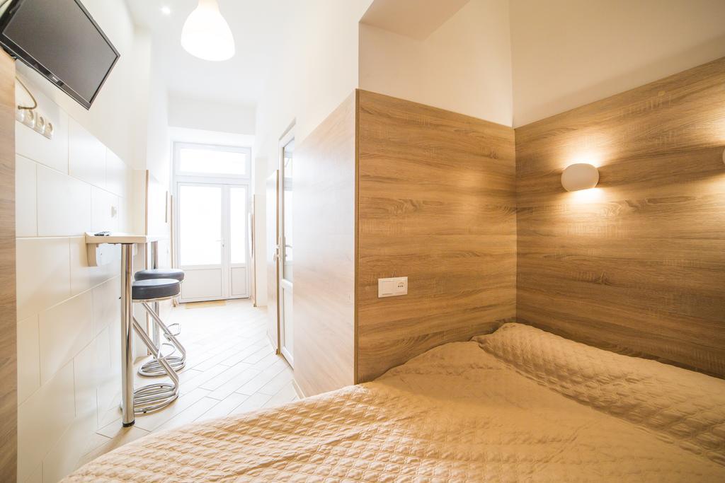 Apartment on Filatova 10-в Львов Экстерьер фото
